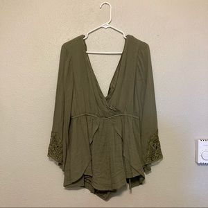 Olive romper - XL